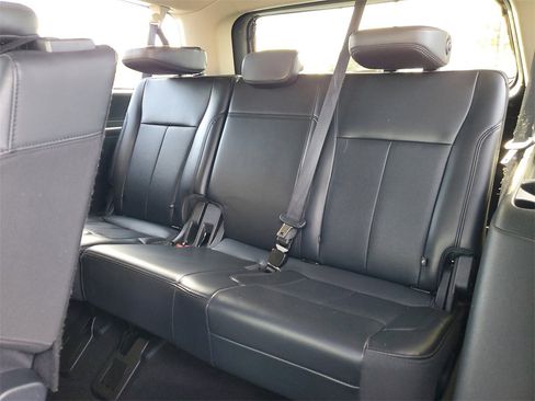 Used 2024 Ford Expedition Max XLT image 16