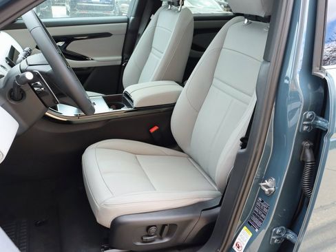 Used 2026 Land Rover Range Rover Evoque S image 14