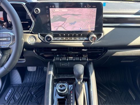 New 2026 GMC Canyon Elevation w/ Convenience Package image 12