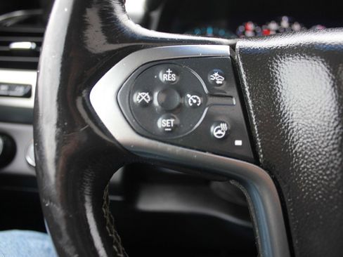 Used 2016 Chevrolet Suburban LTZ image 13