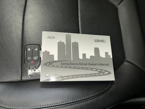 Used 2019 GMC Sierra 1500 SLT w/ SLT Premium Plus Package image 18