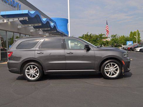Used 2025 Dodge Durango R/T AWD/4WD image 2