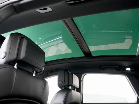 New 2026 Porsche Macan Turbo image 19