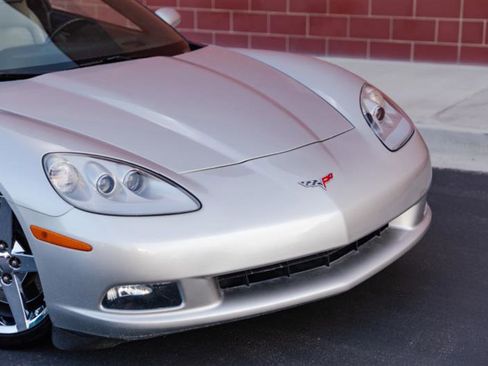 Used 2007 Chevrolet Corvette Convertible w/ Preferred Equipment Group image 4