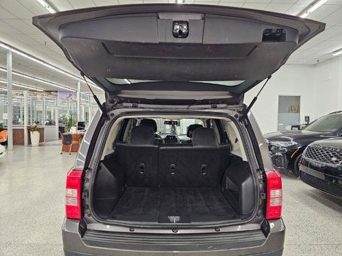 Used 2015 Jeep Patriot High Altitude AWD/4WD image 39