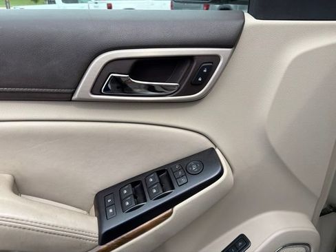 Used 2015 GMC Yukon XL Denali w/ Premium Package AWD/4WD image 39