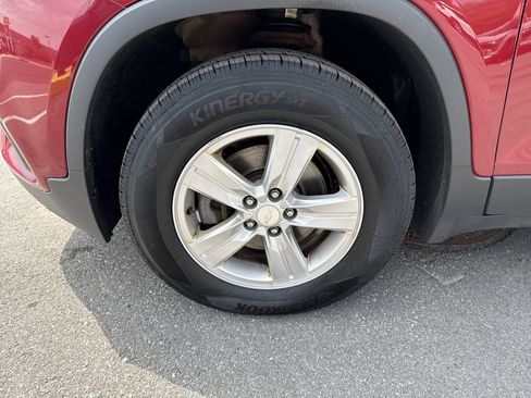 Used 2019 Chevrolet Trax LT AWD/4WD image 22