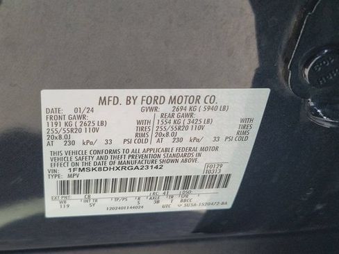 Used 2024 Ford Explorer XLT w/ Equipment Group 202A AWD/4WD image 35
