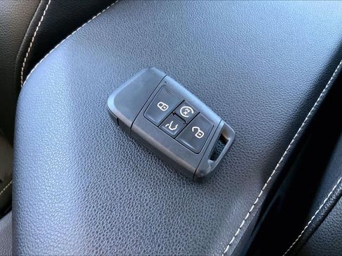 Used 2023 Volkswagen Jetta SEL FWD image 15