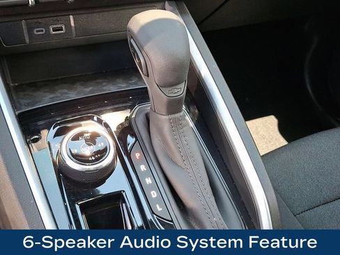 Used 2024 Chevrolet Colorado Trail Boss AWD/4WD image 9