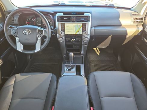 Used 2022 Toyota 4Runner SR5 Premium image 14