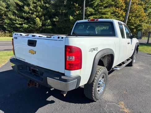 Used 2011 Chevrolet Silverado 2500 W/T w/ Snow Plow Prep Package image 7