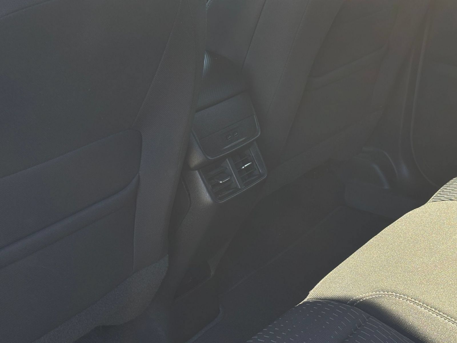 Used 2025 Chevrolet Equinox LT FWD image 20