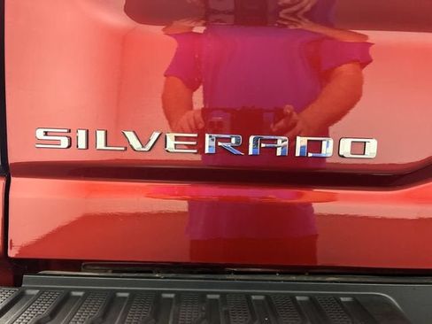 Certified 2025 Chevrolet Silverado 2500 LTZ w/ LTZ Premium Package AWD/4WD image 33