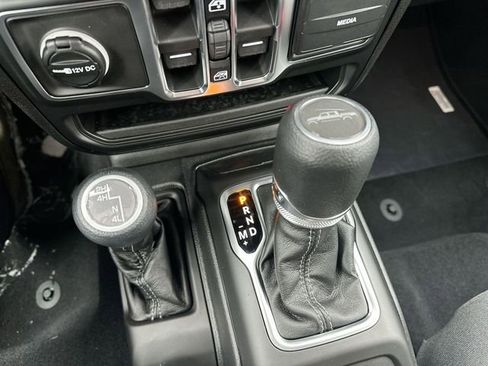 New 2026 Jeep Gladiator Sport AWD/4WD image 22