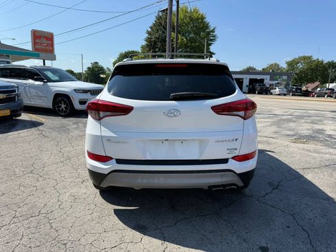 Used 2017 Hyundai Tucson Sport FWD image 4