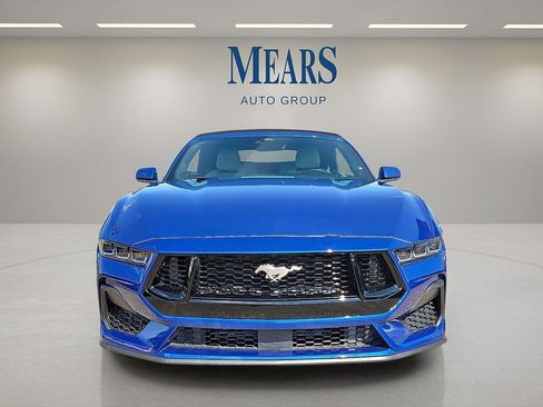 Used 2024 Ford Mustang Premium image 9