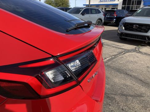 Used 2024 Honda Civic Sport image 8