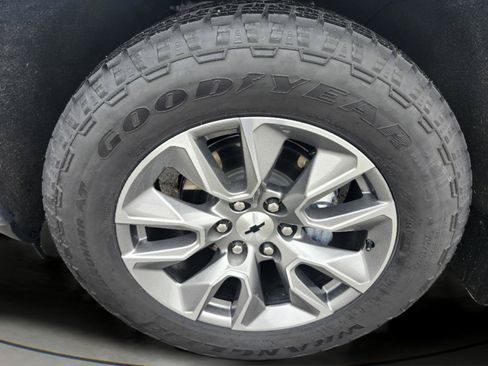 Used 2022 Chevrolet Silverado 1500 RST AWD/4WD image 31