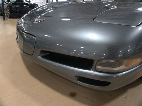 Used 2003 Chevrolet Corvette Convertible w/ Preferred Equipment Group1 image 11