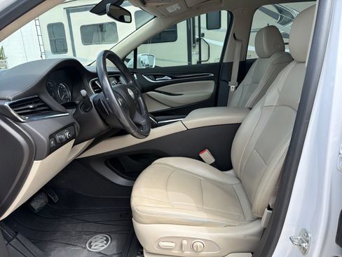 Used 2018 Buick Enclave Essence w/ Trailering Package FWD image 14