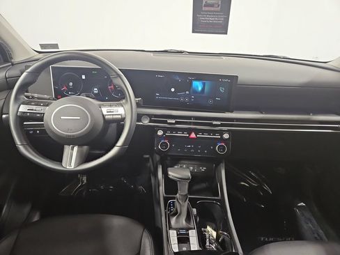 Certified 2025 Hyundai Tucson SEL AWD/4WD image 14
