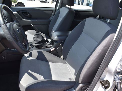 Used 2006 Ford Escape XLS FWD image 22