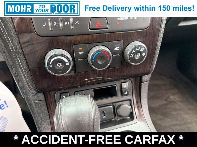 Used 2017 Chevrolet Traverse LT w/ Style and Technology Package FWD image 23