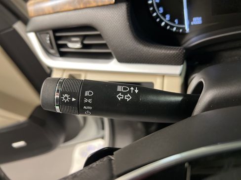 Used 2018 Cadillac XTS Luxury w/ Driver Awareness Package image 20