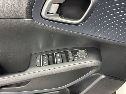 Certified 2023 Kia Soul EX FWD image 15