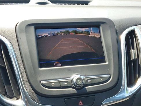 Used 2020 Chevrolet Equinox LT FWD image 15