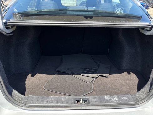 Used 2025 Nissan Versa SV FWD image 30