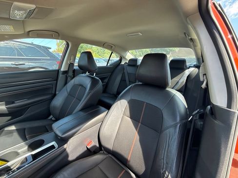 Used 2022 Nissan Altima 2.5 SR FWD image 15