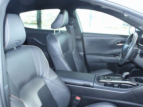 Used 2023 Toyota Crown Limited image 41