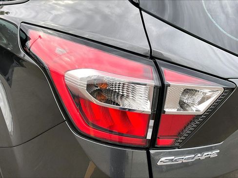 Used 2017 Ford Escape S image 27