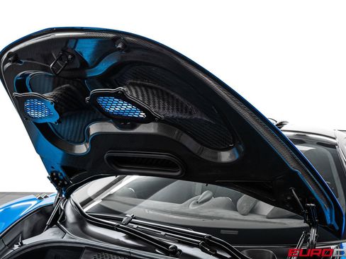 Used 2020 McLaren 620R RWD image 11