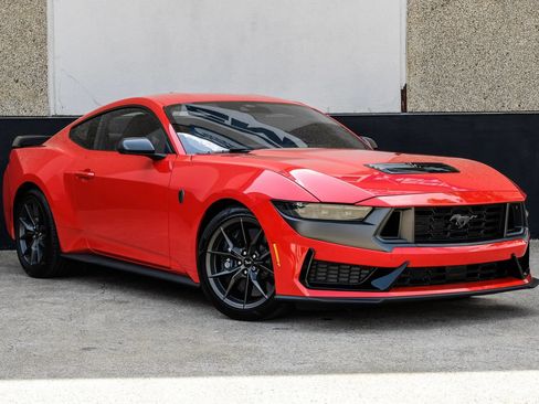 Used 2025 Ford Mustang Dark Horse RWD image 5
