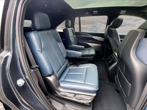 Certified 2026 Cadillac Escalade IQ Sport 2 w/ LPO, Floor Liner Package AWD/4WD image 25