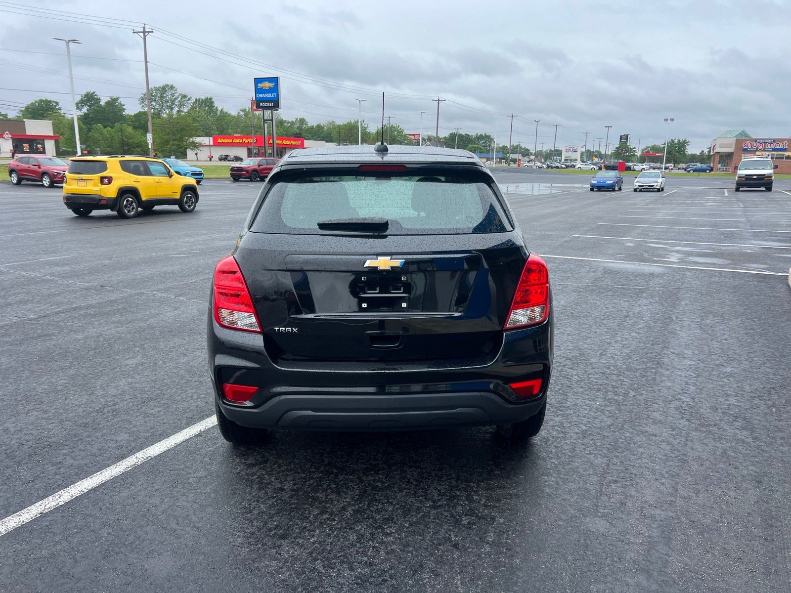 Used 2018 Chevrolet Trax LS FWD image 3