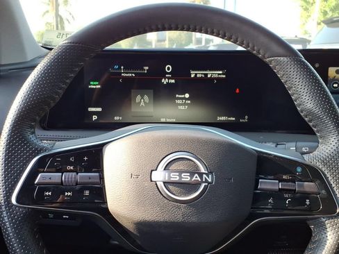 Used 2024 Nissan Ariya FWD image 10