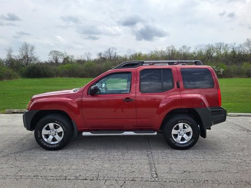 Used 2010 Nissan Xterra S image 3