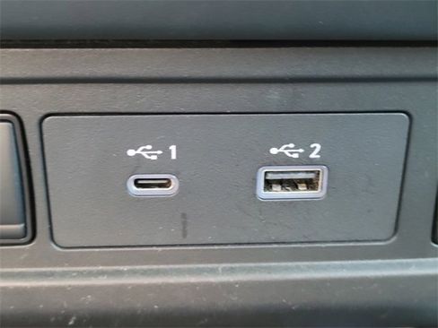 Used 2022 Nissan Frontier SV w/ Technology Package image 28