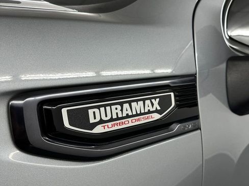 Used 2024 GMC Sierra 1500 AT4 w/ Technology Package image 9