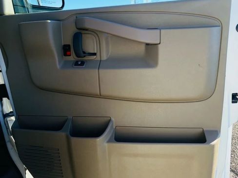 Used 2018 Chevrolet Express 2500 Extended w/ Driver Convenience Package image 20