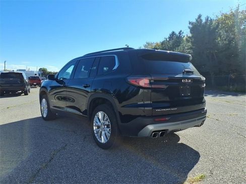 Used 2024 GMC Acadia Elevation image 5