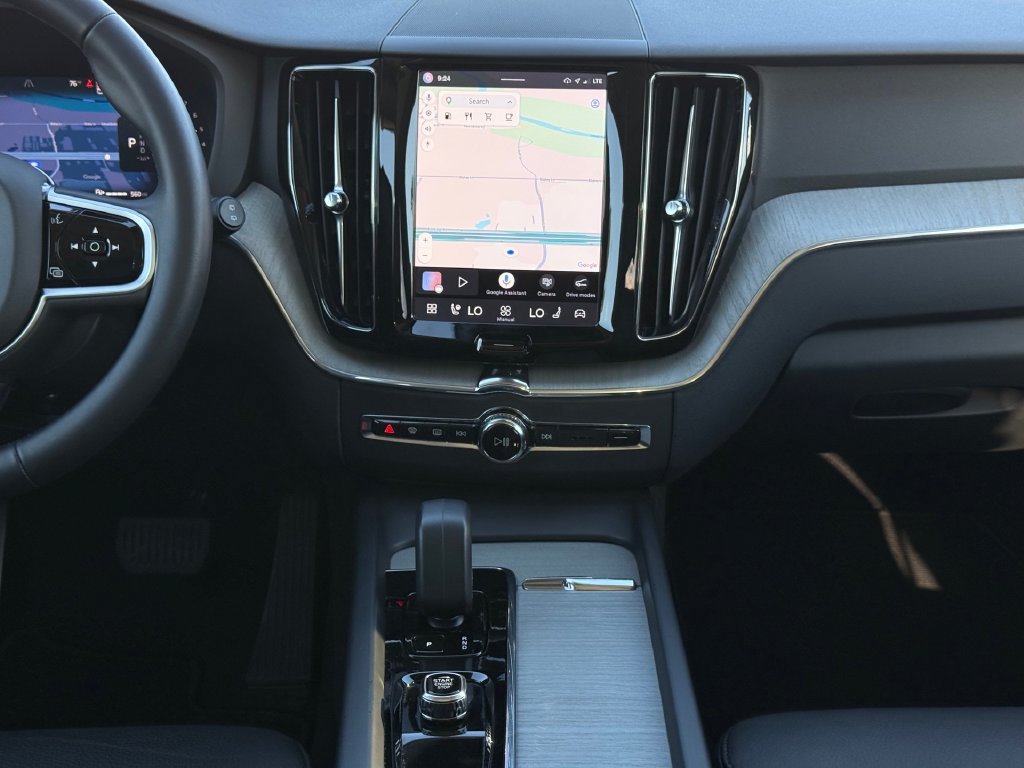Used 2025 Volvo XC60 B5 Plus w/ Climate Package AWD/4WD image 23
