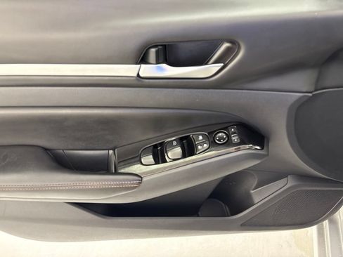 Used 2024 Nissan Altima 2.5 SR FWD image 26