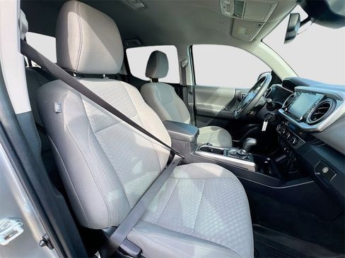 Used 2022 Toyota Tacoma SR5 image 25