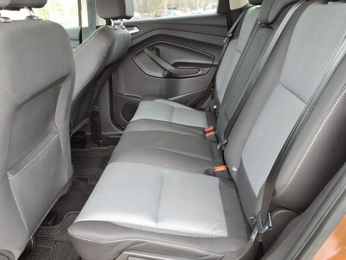 Used 2017 Ford Escape SE w/ SE Cold Weather Package image 14