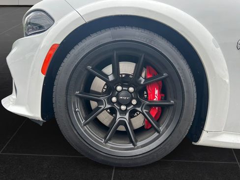 Used 2023 Dodge Charger SRT Hellcat w/ Harman/Kardon Audio Group RWD image 9